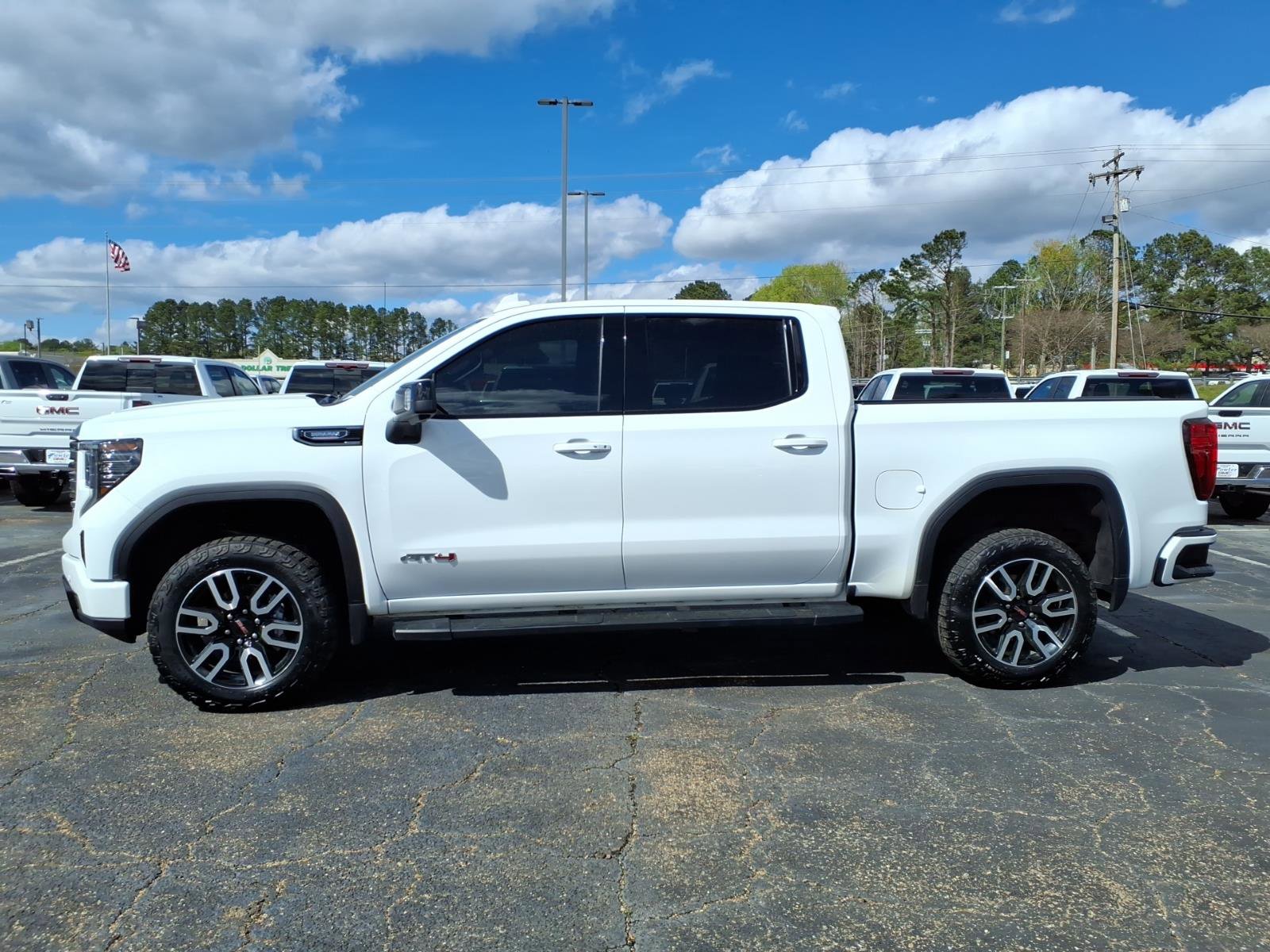 Used 2023 GMC Sierra 1500 AT4 w/ Technology Package image 1