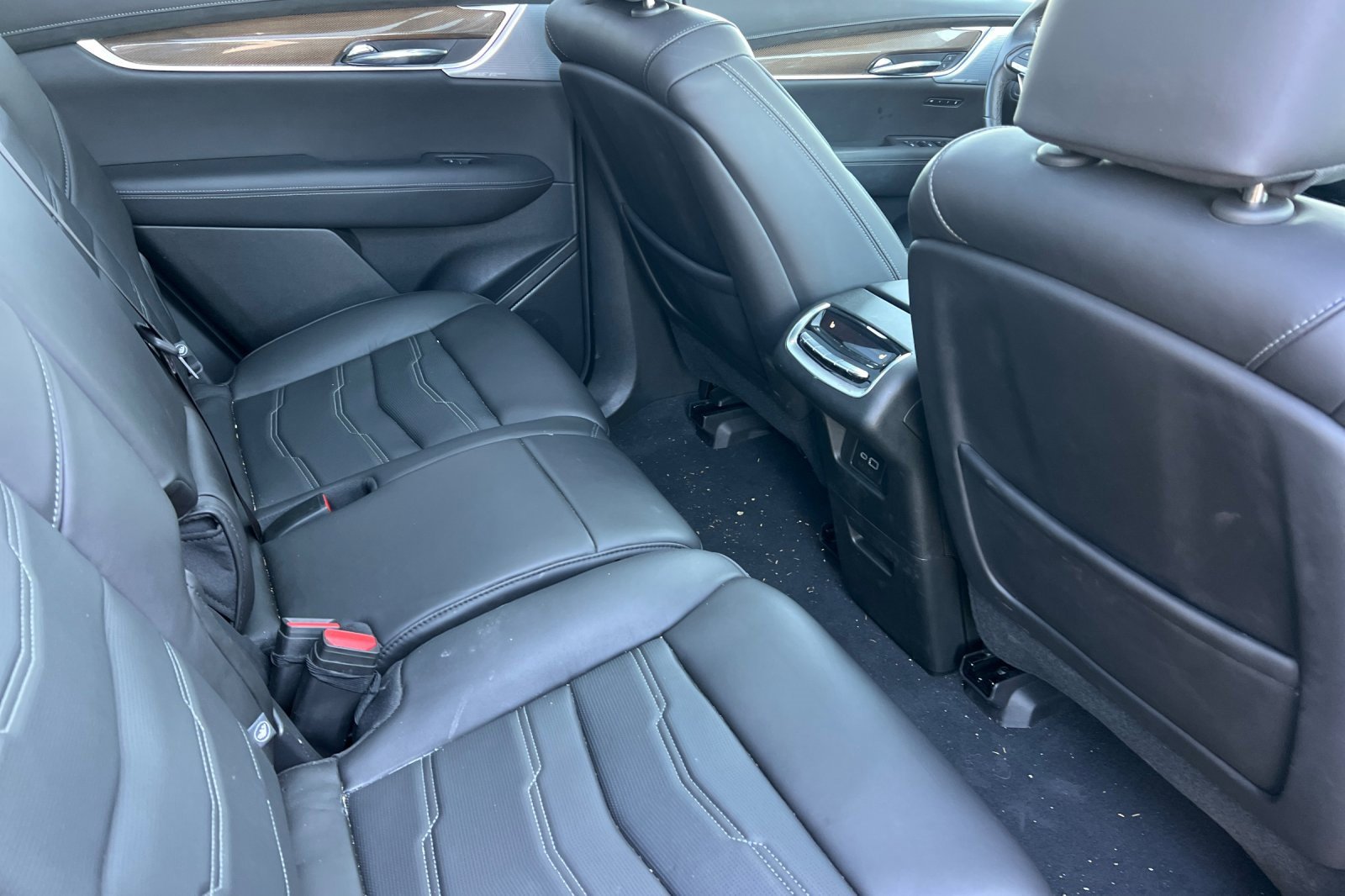 Certified 2024 Cadillac XT6 Sport w/ Platinum Package image 17