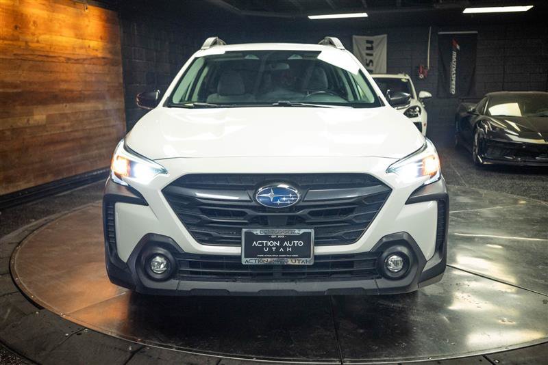 Used 2023 Subaru Outback Premium AWD/4WD image 4