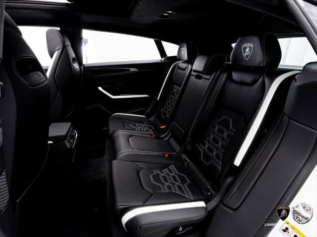 Used 2026 Lamborghini Urus SE AWD/4WD image 49