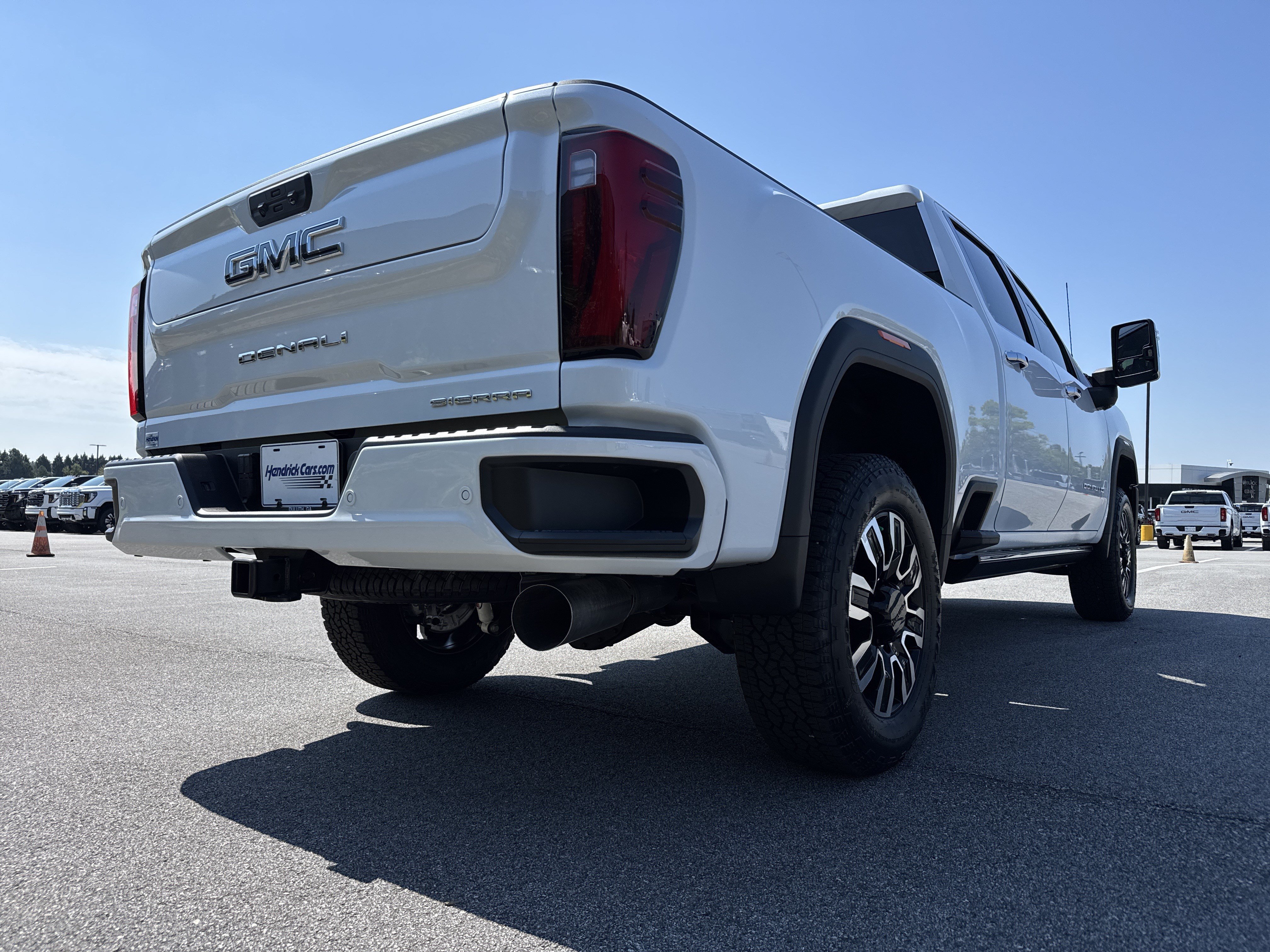 New 2026 GMC Sierra 2500 Denali Ultimate AWD/4WD image 10