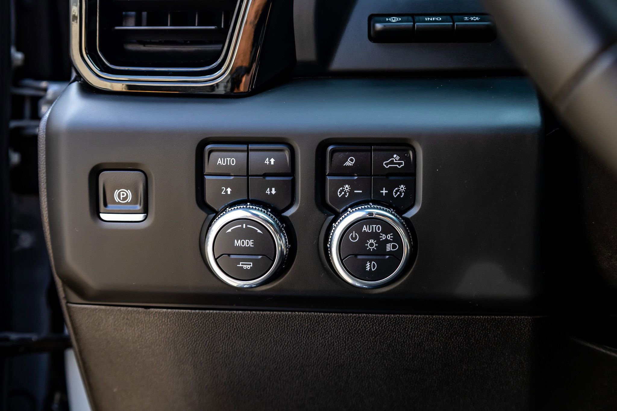 Used 2024 GMC Sierra 2500 AT4 w/ AT4 Premium Plus Package image 21