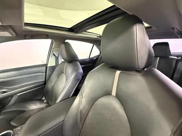 Used 2018 Toyota Camry XSE w/ Driver Assist Package FWD image 9