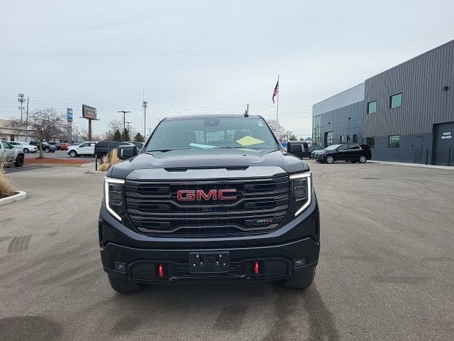 Used 2023 GMC Sierra 1500 AT4 w/ AT4 Premium Package image 9