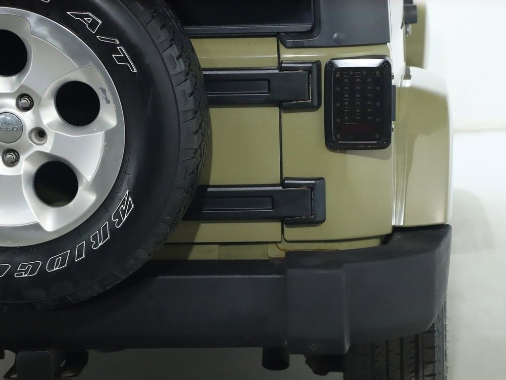 Used 2013 Jeep Wrangler Unlimited Sahara w/ Connectivity Group image 42