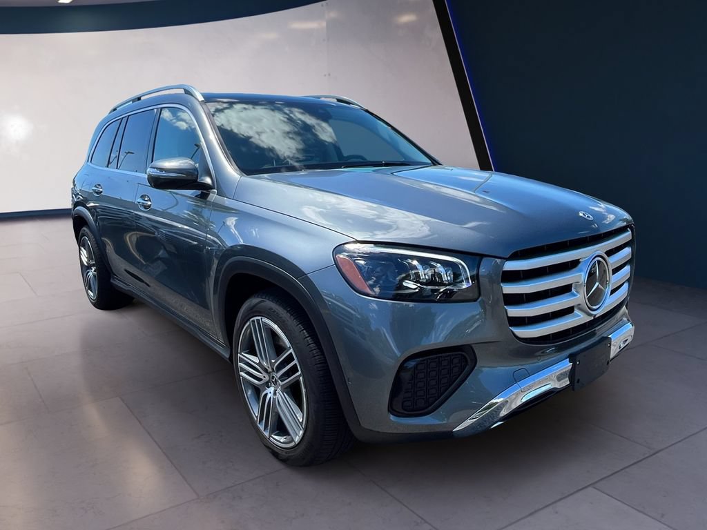 Used 2025 Mercedes-Benz GLS 450 4MATIC image 7