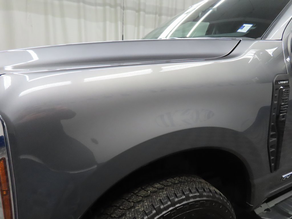 Used 2025 Ford F350 Lariat w/ Black Appearance Package image 53
