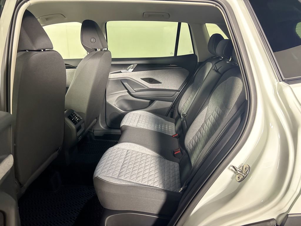 New 2025 Volkswagen Tiguan S image 19