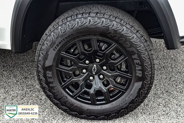 Used 2024 Chevrolet Colorado Trail Boss w/ Advanced Trailering Package AWD/4WD image 6