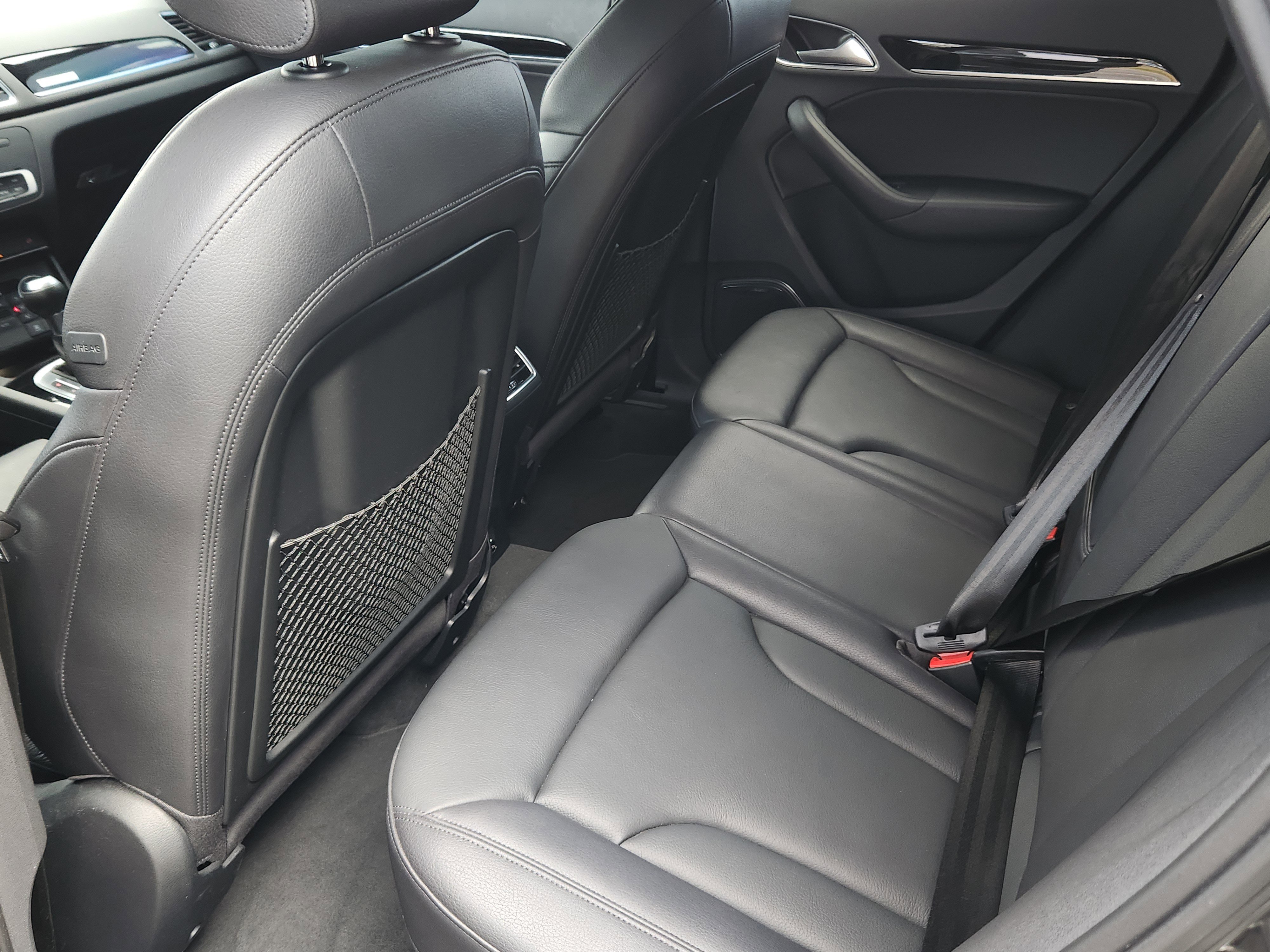 Used 2018 Audi Q3 2.0T Premium Plus w/ S Line Competition Package image 16