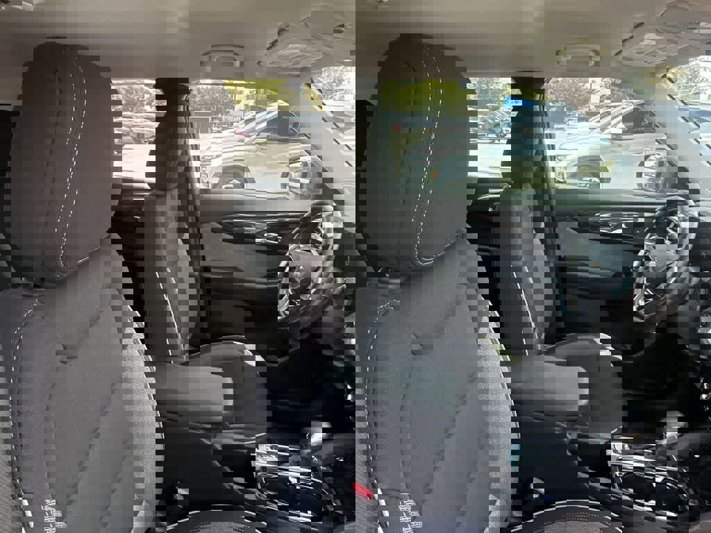 Used 2025 Chevrolet TrailBlazer LT w/ Convenience Package image 27