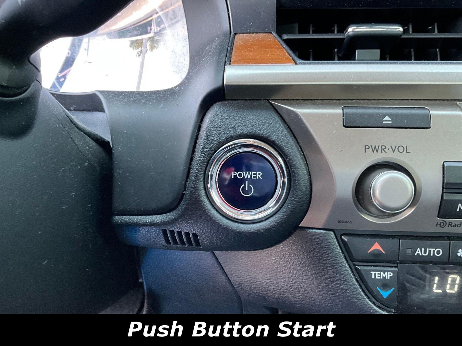 Used 2015 Lexus ES 300h w/ Premium Package w/Bamboo Trim FWD image 15