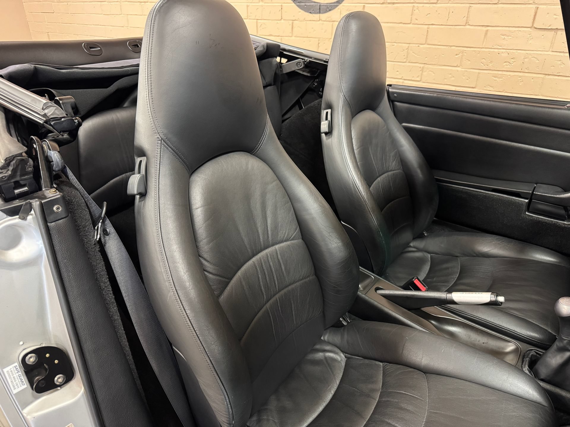Used 1998 Porsche 911 Carrera RWD image 50