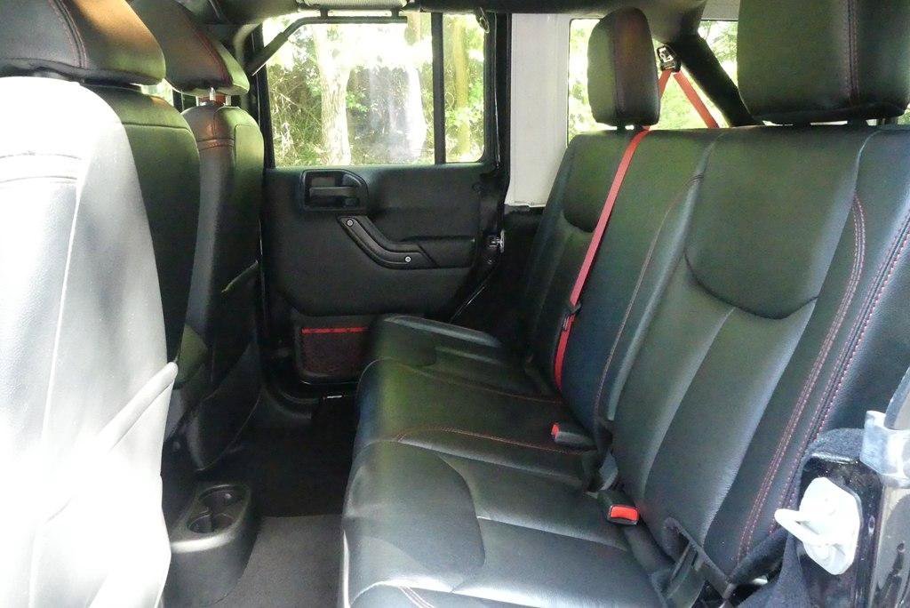 Used 2018 Jeep Wrangler Unlimited Rubicon AWD/4WD image 29