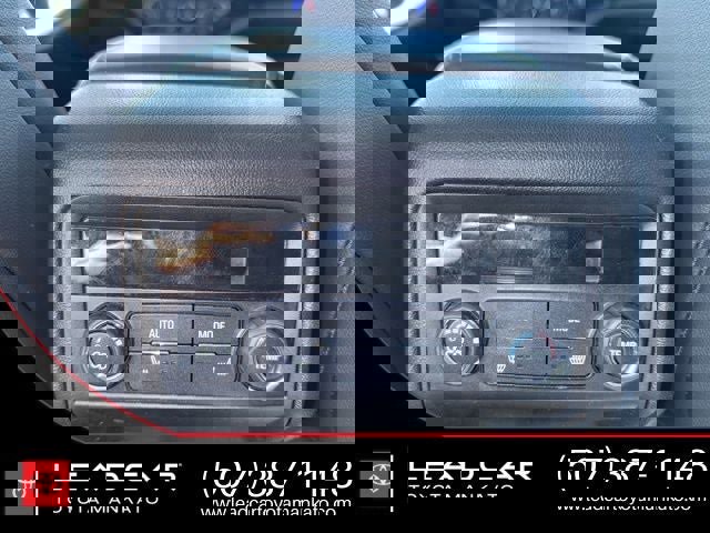 Used 2020 GMC Acadia Denali w/ Trailering Package image 18