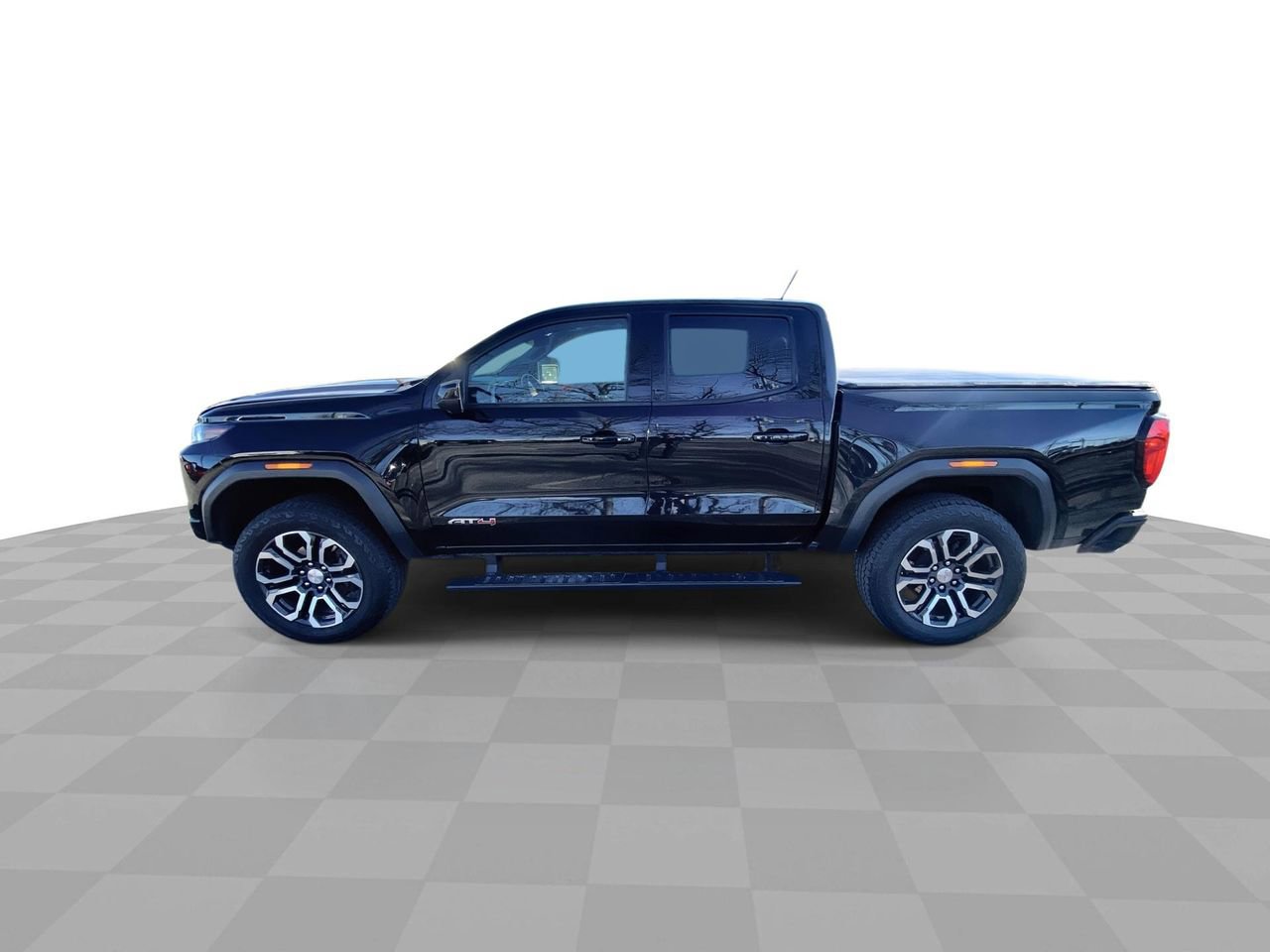 Used 2023 GMC Canyon AT4 w/ AT4 Premium Package image 4