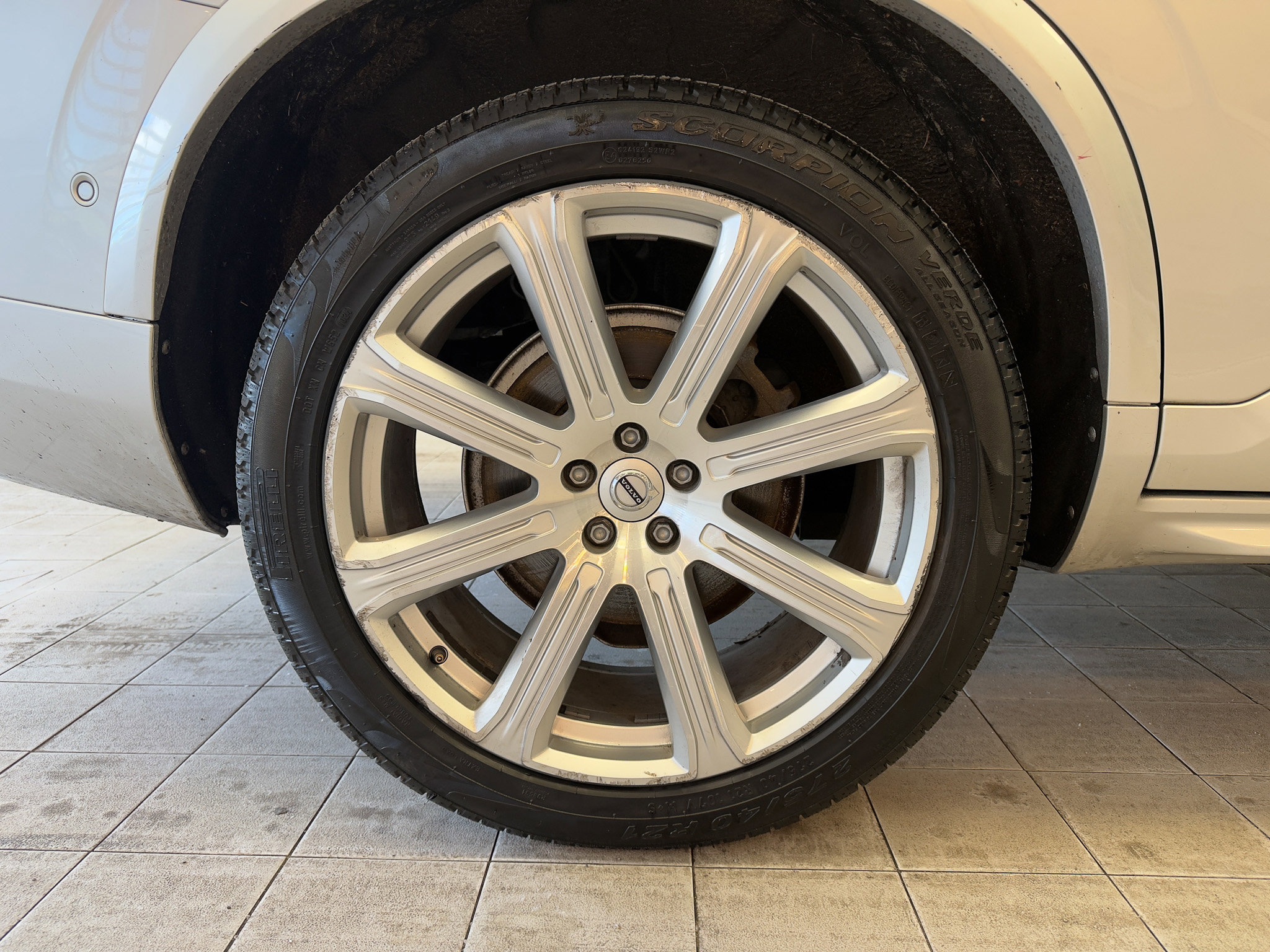 Used 2018 Volvo XC90 T6 Inscription w/ Convenience Package image 10