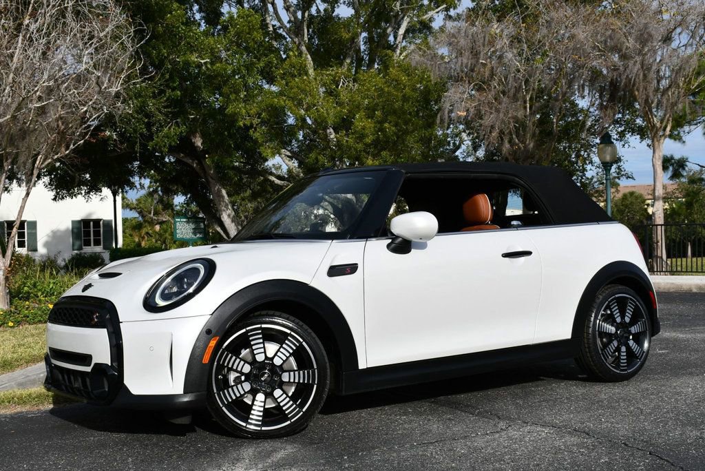 Used 2023 MINI Cooper S image 25