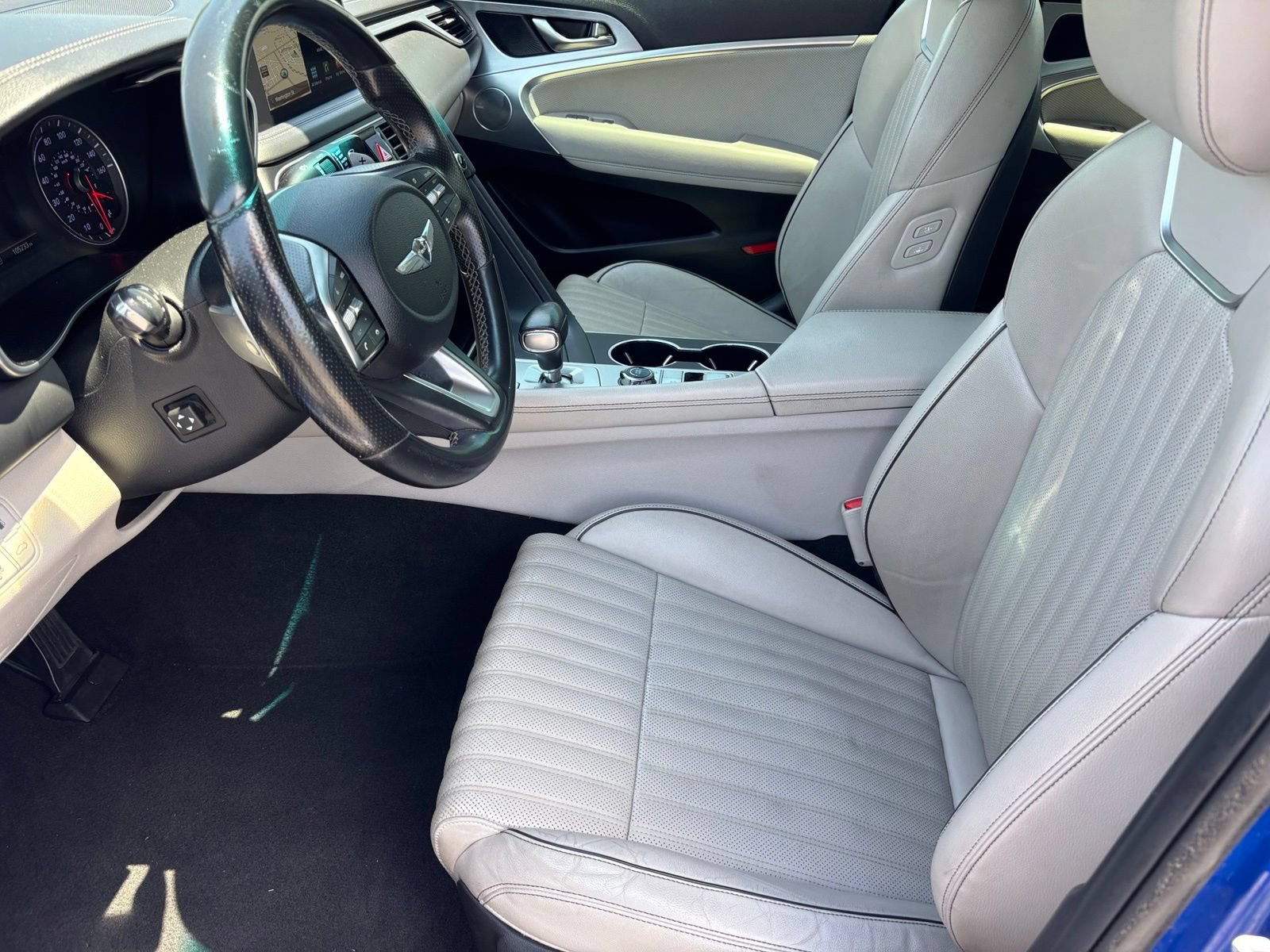 Used 2019 Genesis G70 2.0T Advanced w/ Elite Package RWD image 14