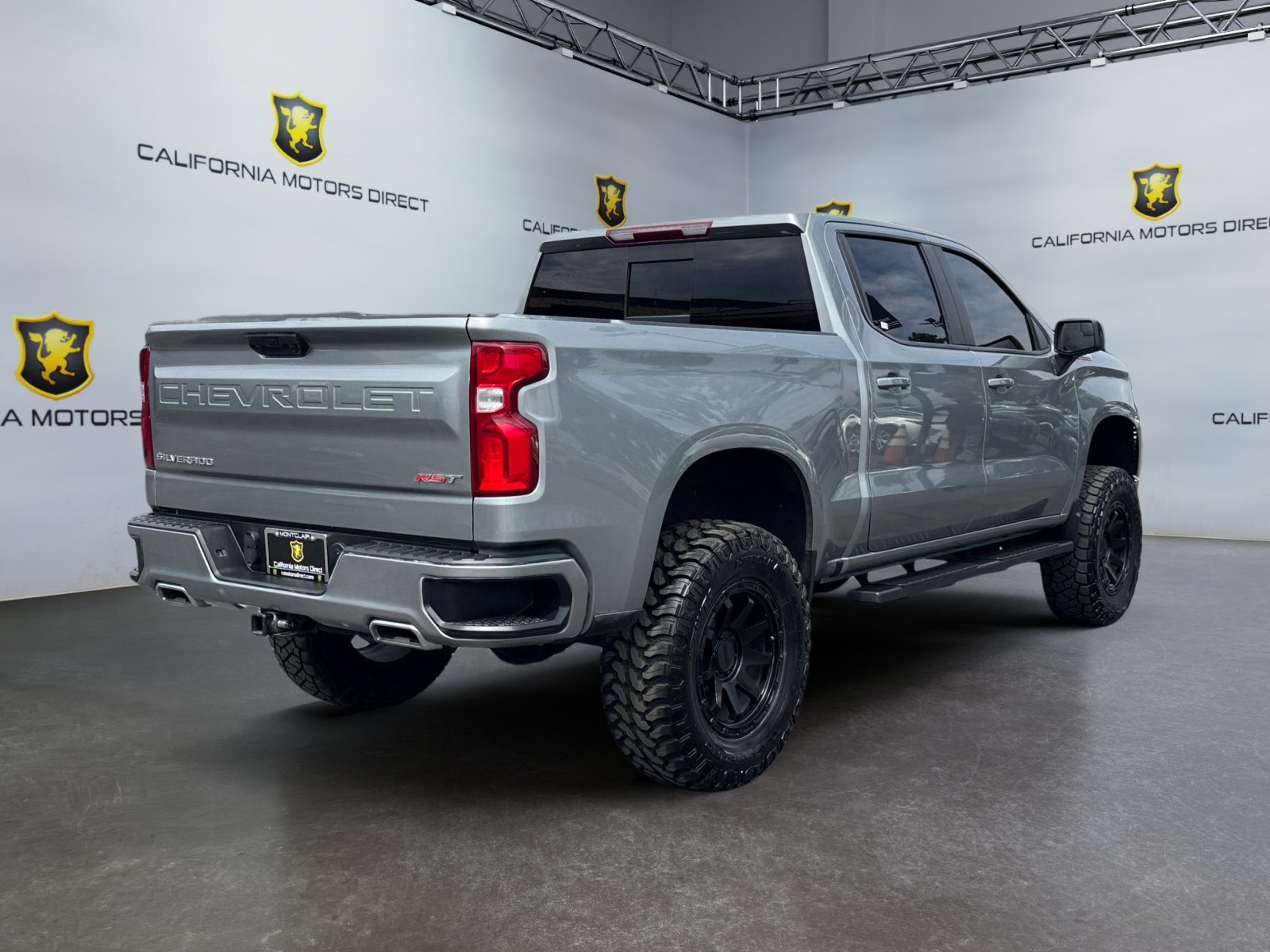 Used 2025 Chevrolet Silverado 1500 RST w/ Convenience Package II AWD/4WD image 5