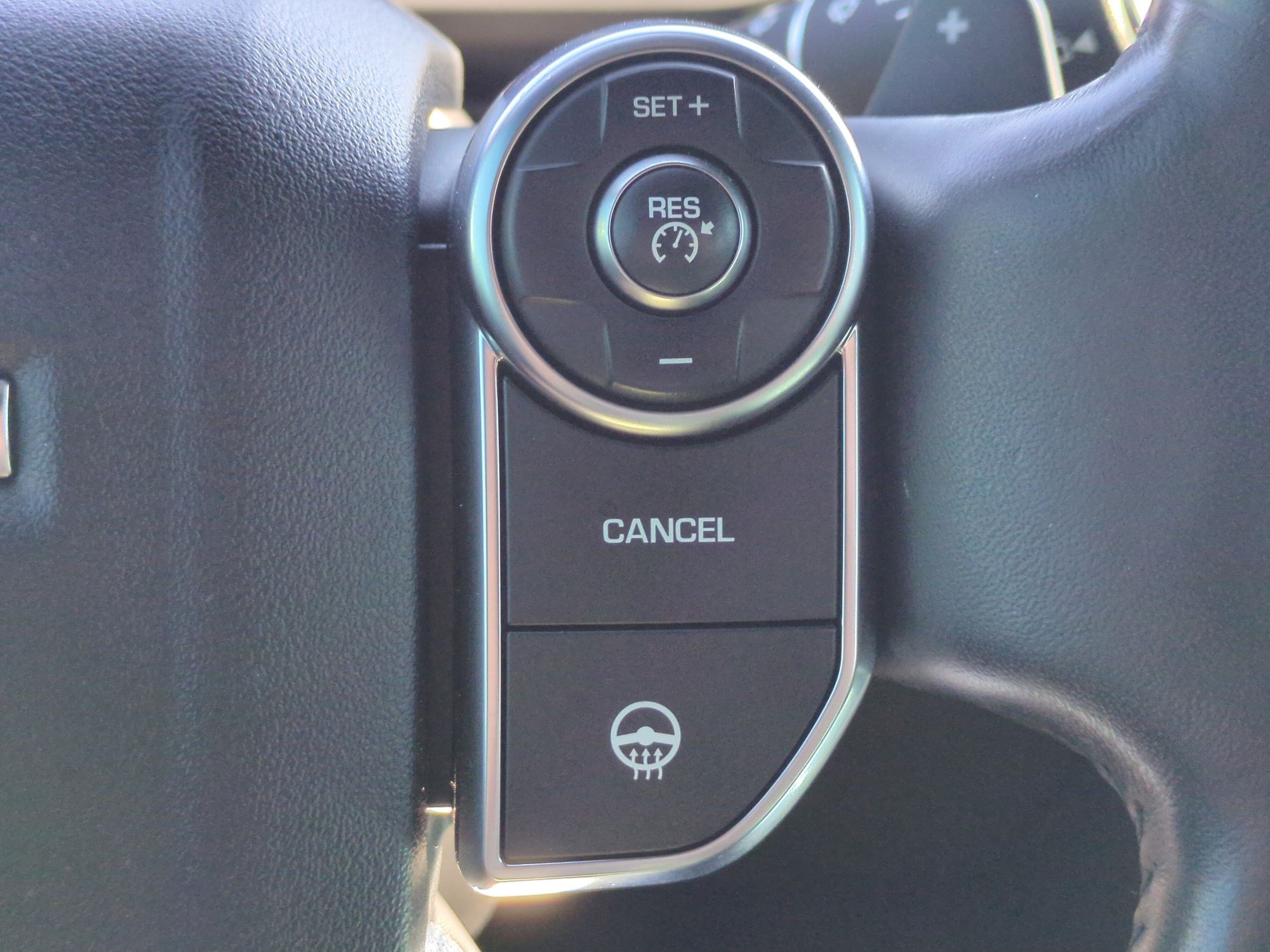 Used 2018 Land Rover Discovery HSE AWD/4WD image 21