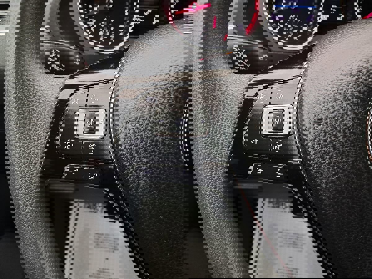 Used 2019 Volkswagen Tiguan S w/ 3rd Row Seat Package image 9