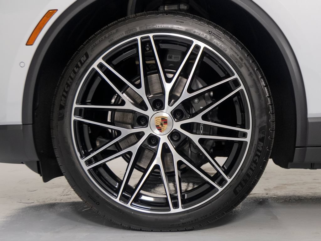 New 2026 Porsche Macan 4 Electric AWD/4WD image 15