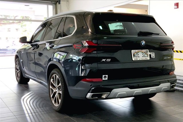 Used 2024 BMW X5 xDrive40i w/ Parking Assistance Package image 5