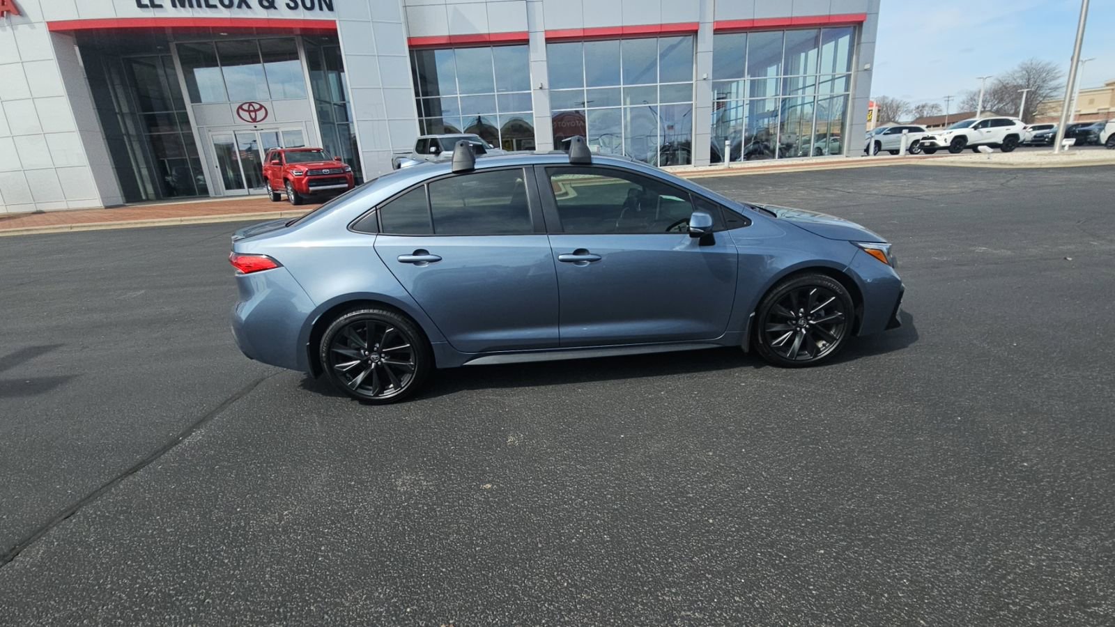 Certified 2025 Toyota Corolla SE image 2