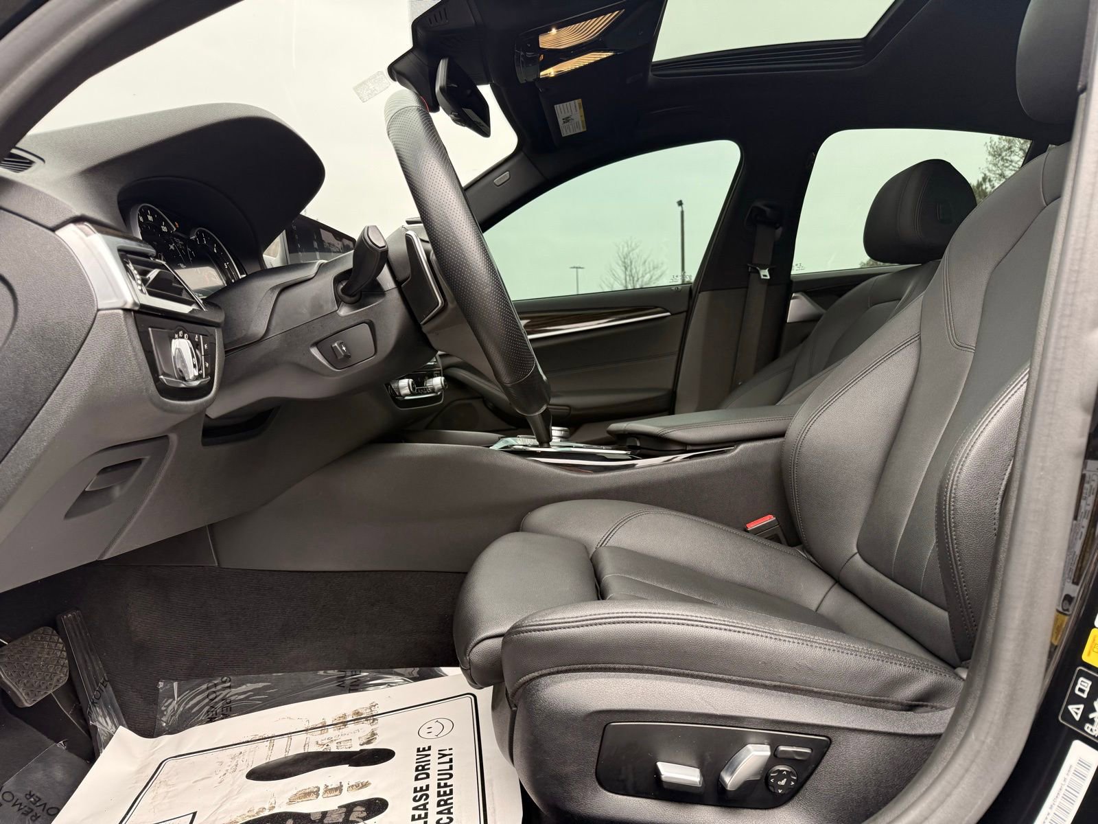 Used 2019 BMW 530i xDrive AWD/4WD image 14