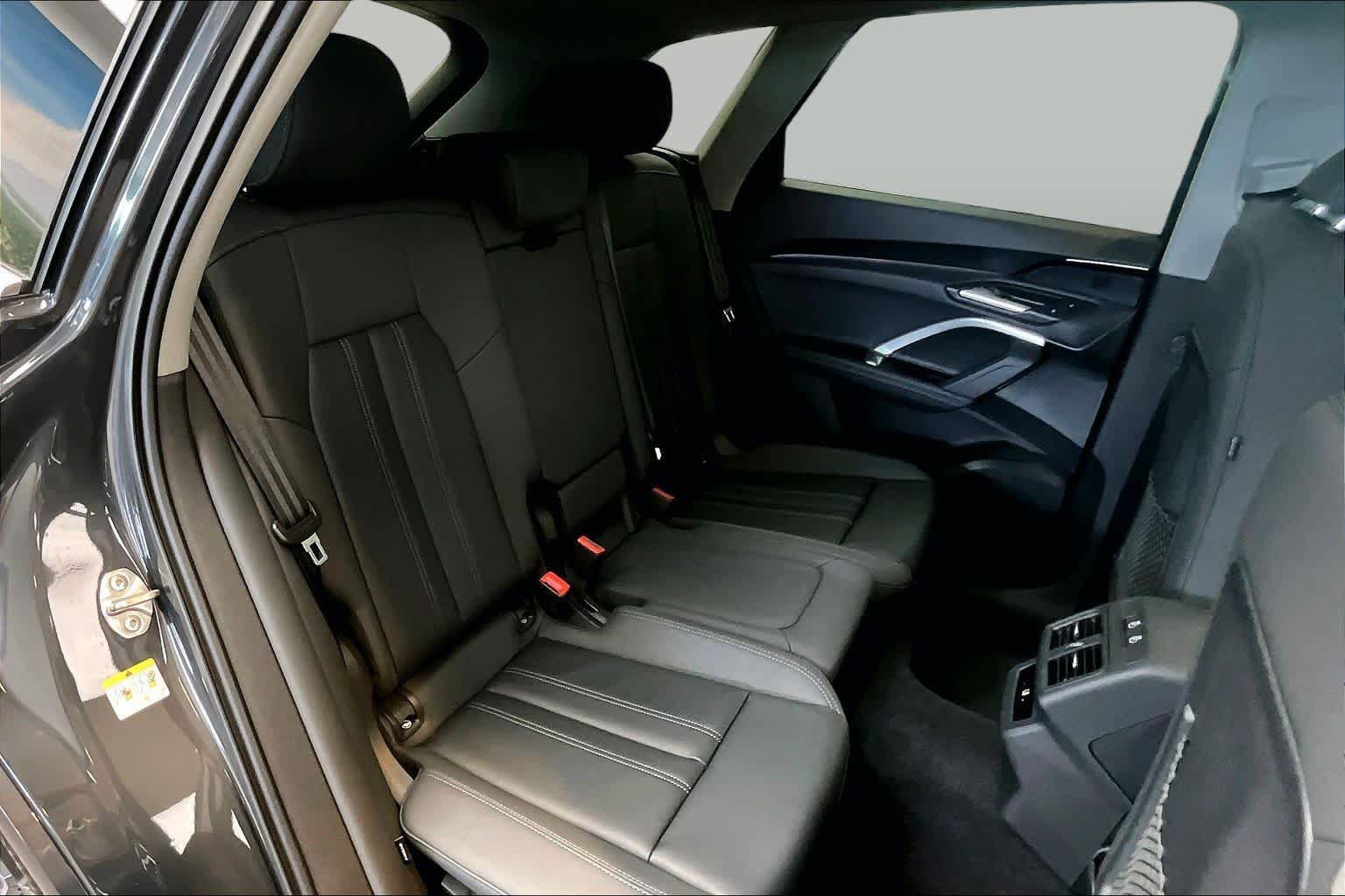 Certified 2025 Audi Q5 Premium w/ Convenience Package AWD/4WD image 20