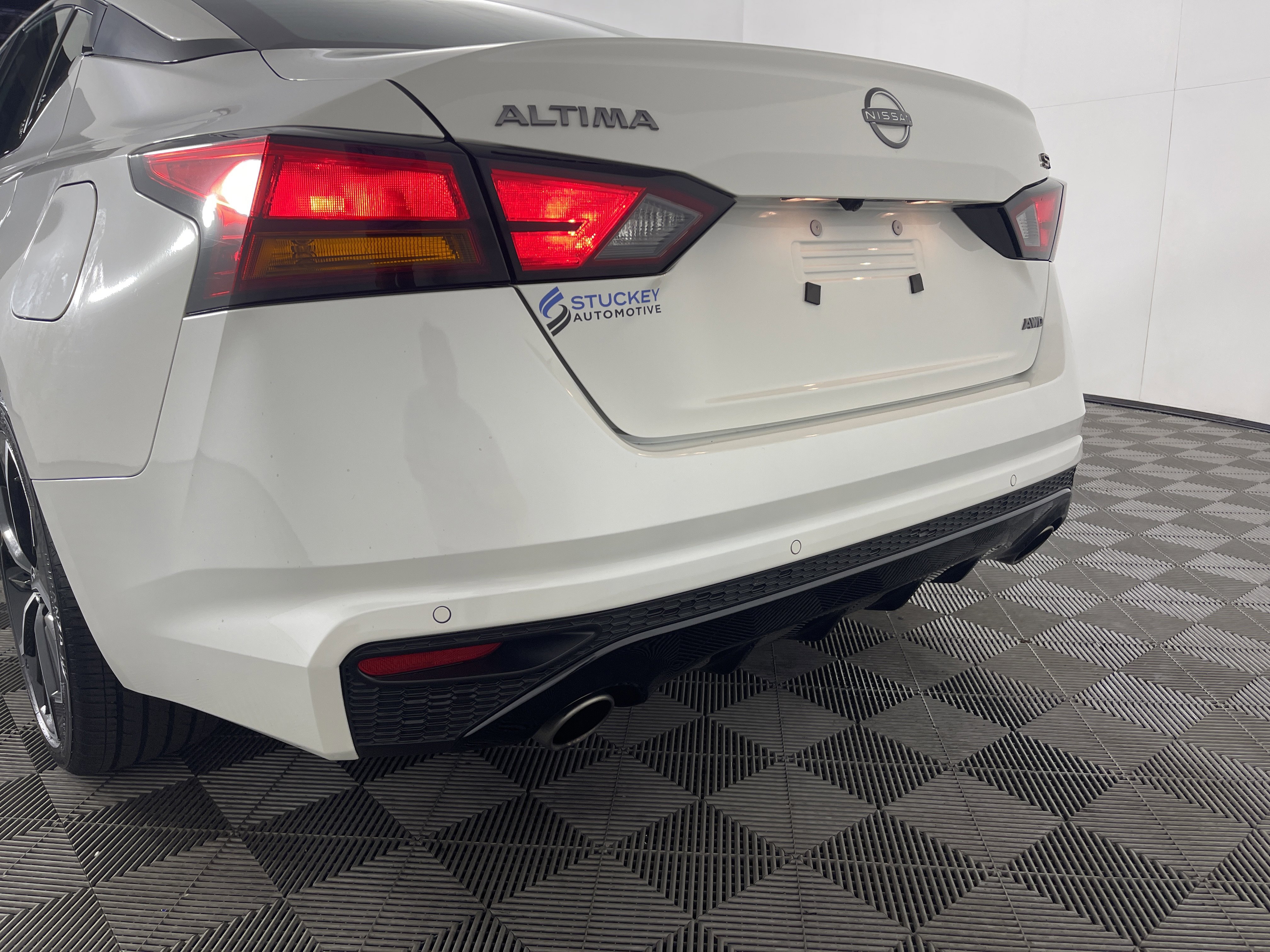 Used 2025 Nissan Altima 2.5 SR image 6