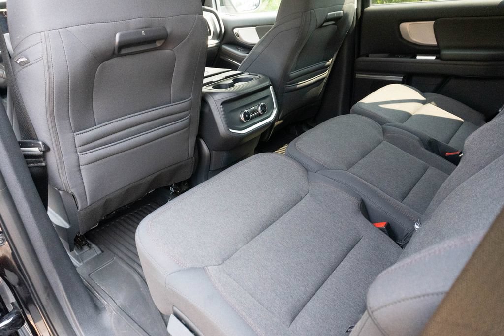 Used 2025 Ford Expedition Active RWD image 24