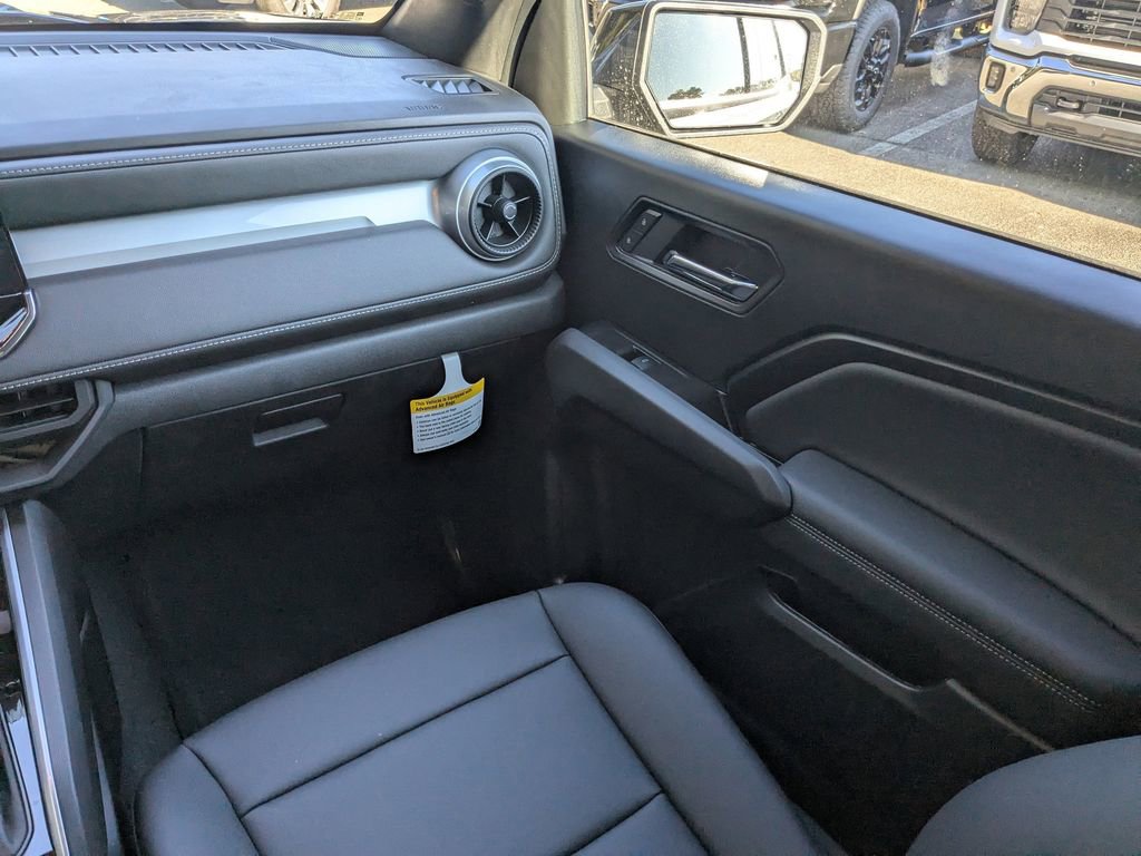 New 2025 Chevrolet Colorado LT w/ LT Convenience Package AWD/4WD image 19