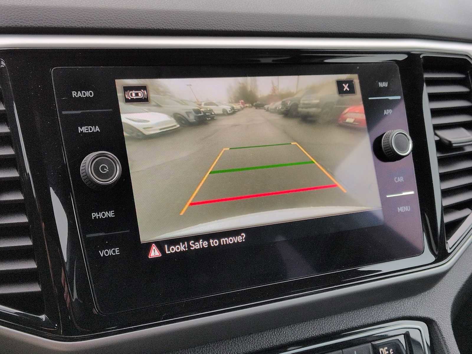 Used 2021 Volkswagen Atlas Cross Sport SEL Premium R-Line image 32