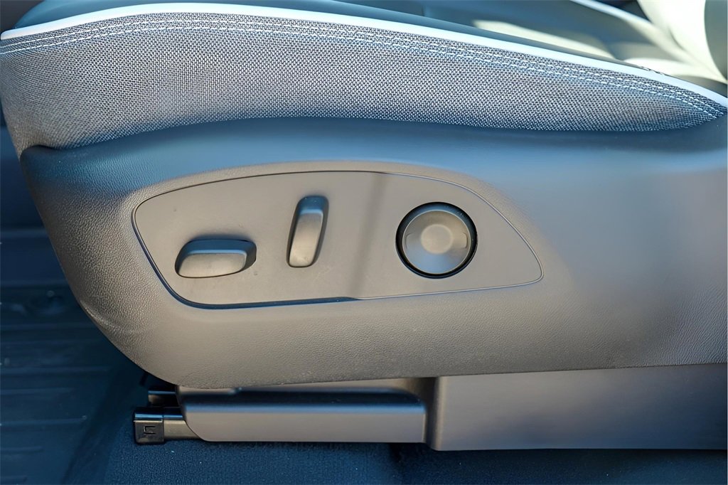 New 2026 GMC Sierra EV Elevation w/ LPO, Elevation Dark Package image 15