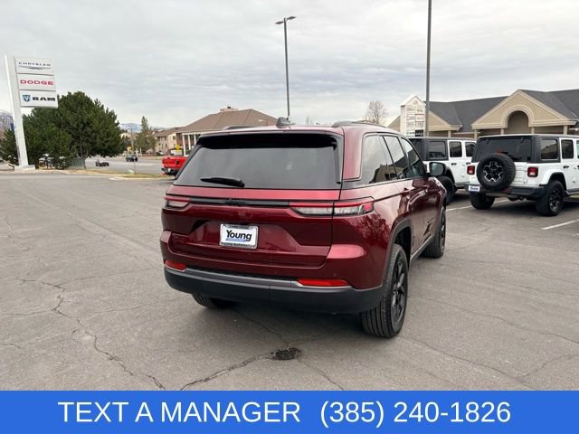 New 2026 Jeep Grand Cherokee Laredo image 4