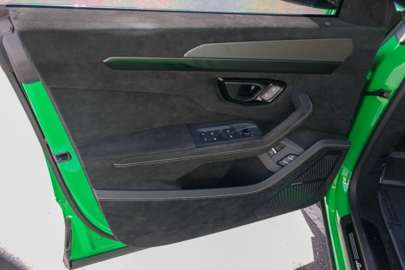 Used 2023 Lamborghini Urus Performante image 12