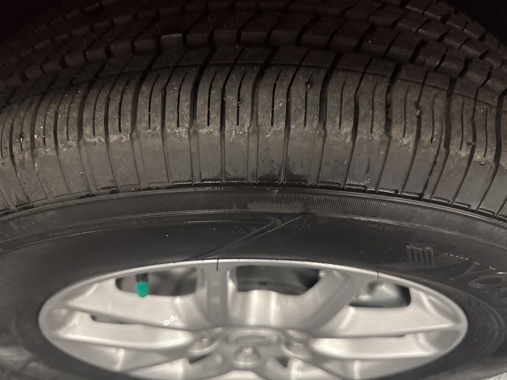 New 2026 Chrysler Voyager LX image 13