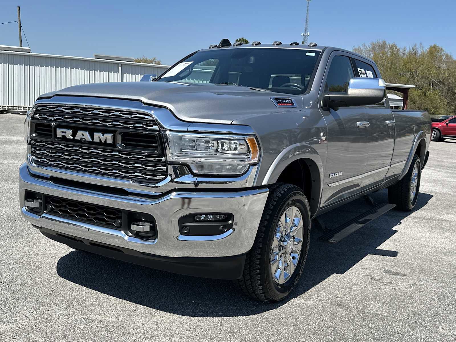 Used 2022 RAM 2500 Limited w/ Towing Technology Group image 4