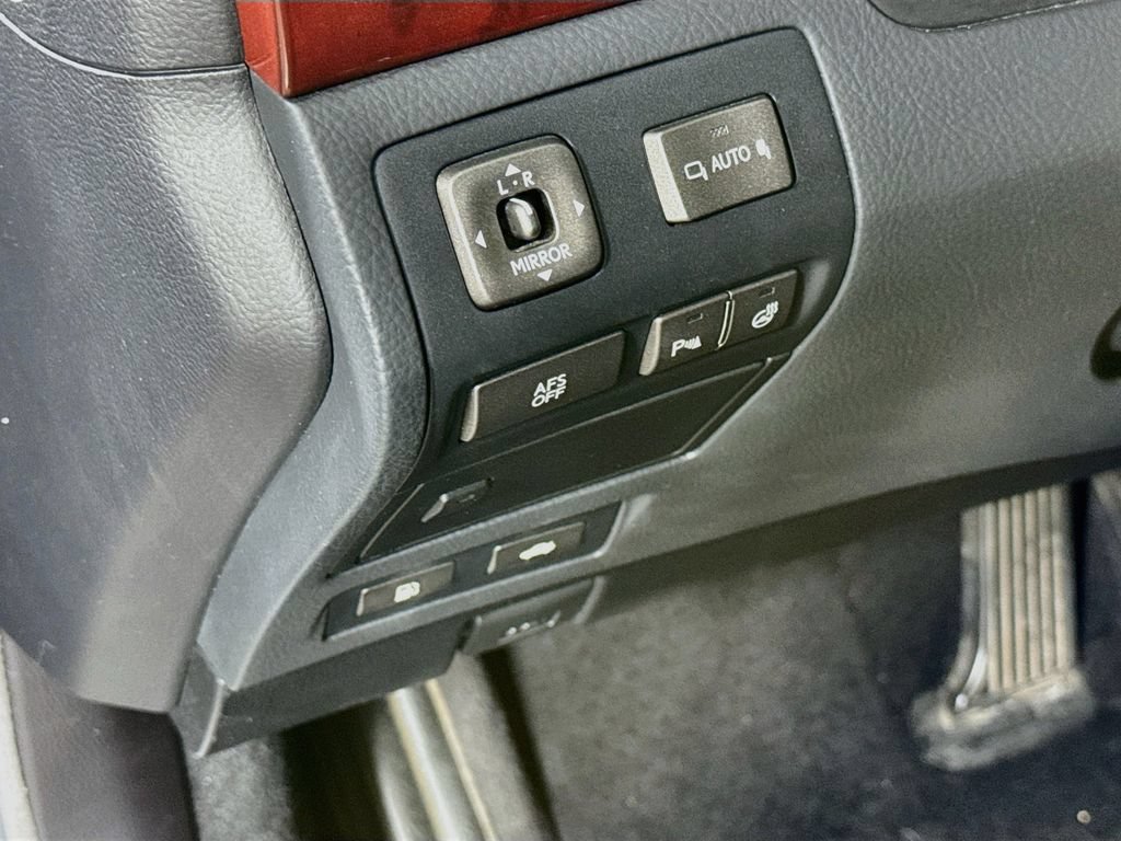 Used 2008 Lexus LS 460 RWD image 10