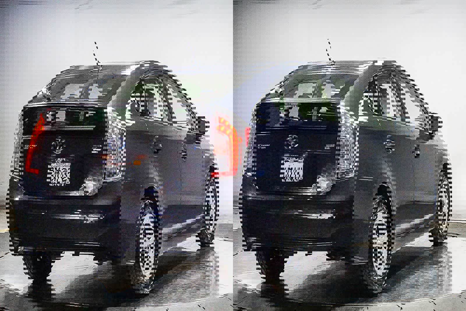 Used 2013 Toyota Prius Three image 10