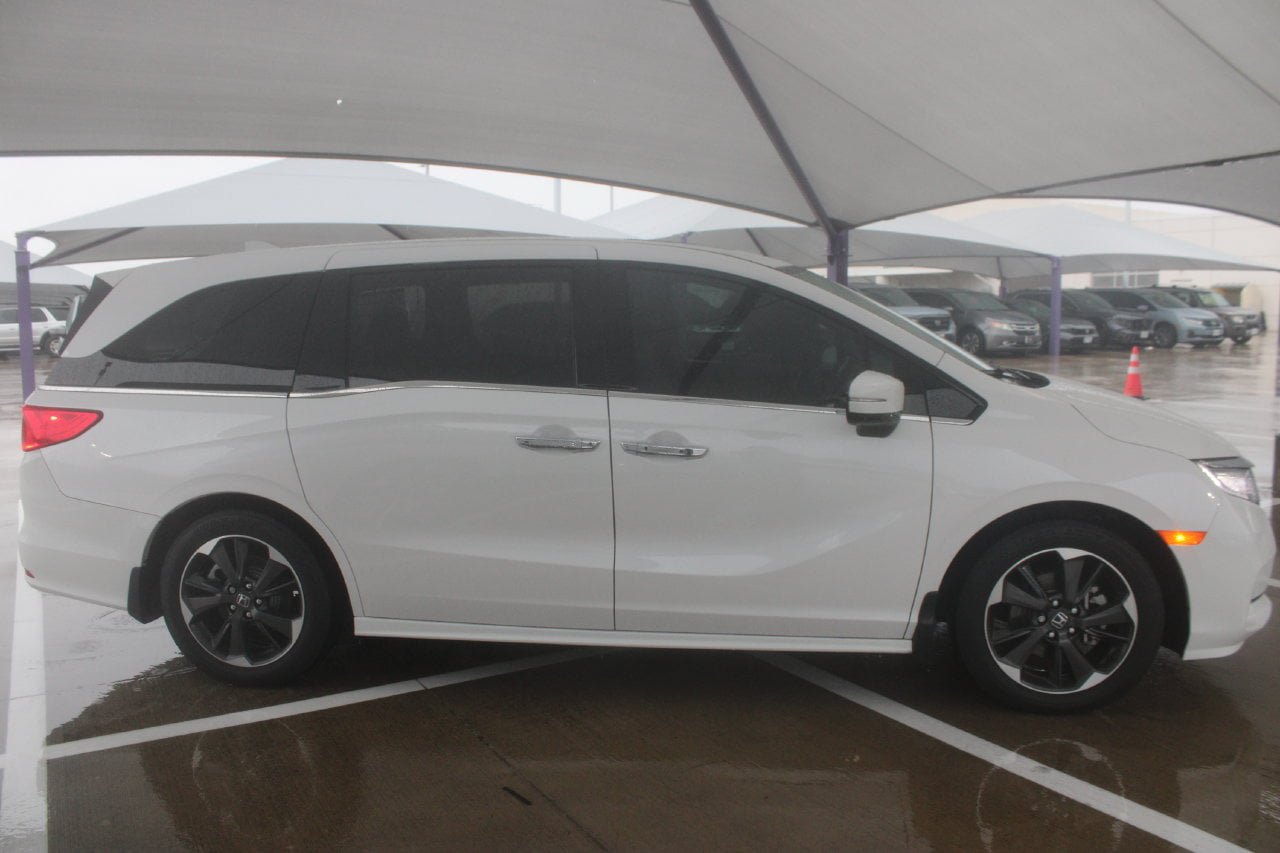 Used 2024 Honda Odyssey Elite image 7