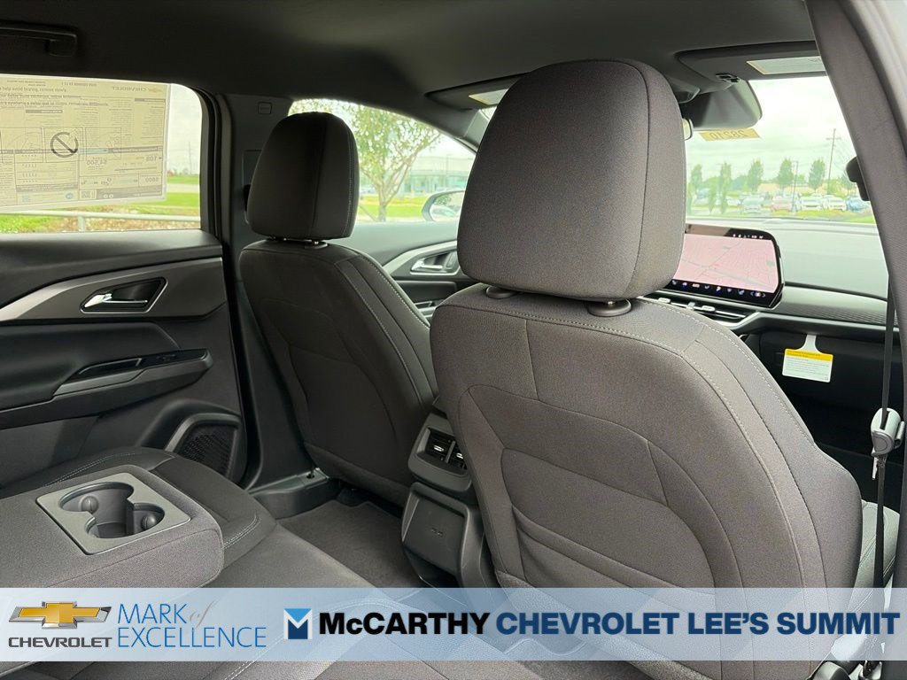 New 2026 Chevrolet Equinox EV LT w/ Comfort Package FWD image 32