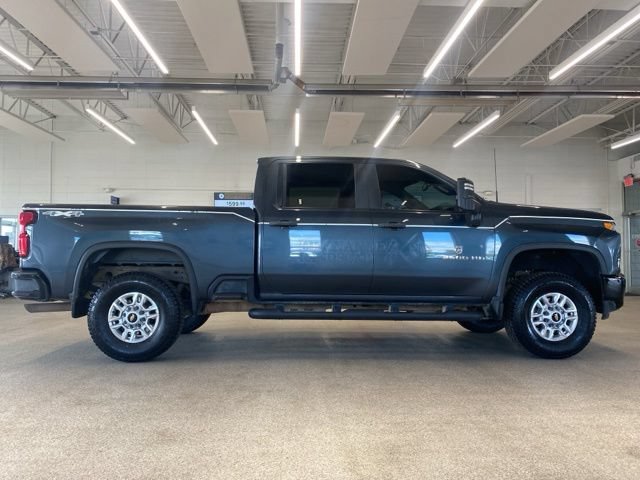 Used 2020 Chevrolet Silverado 2500 Custom w/ Custom Value Package AWD/4WD image 4