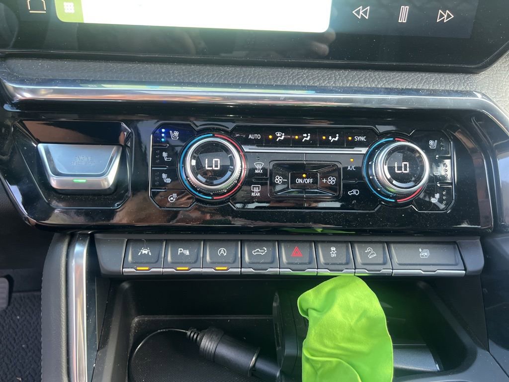 Used 2024 GMC Sierra 1500 Denali image 11