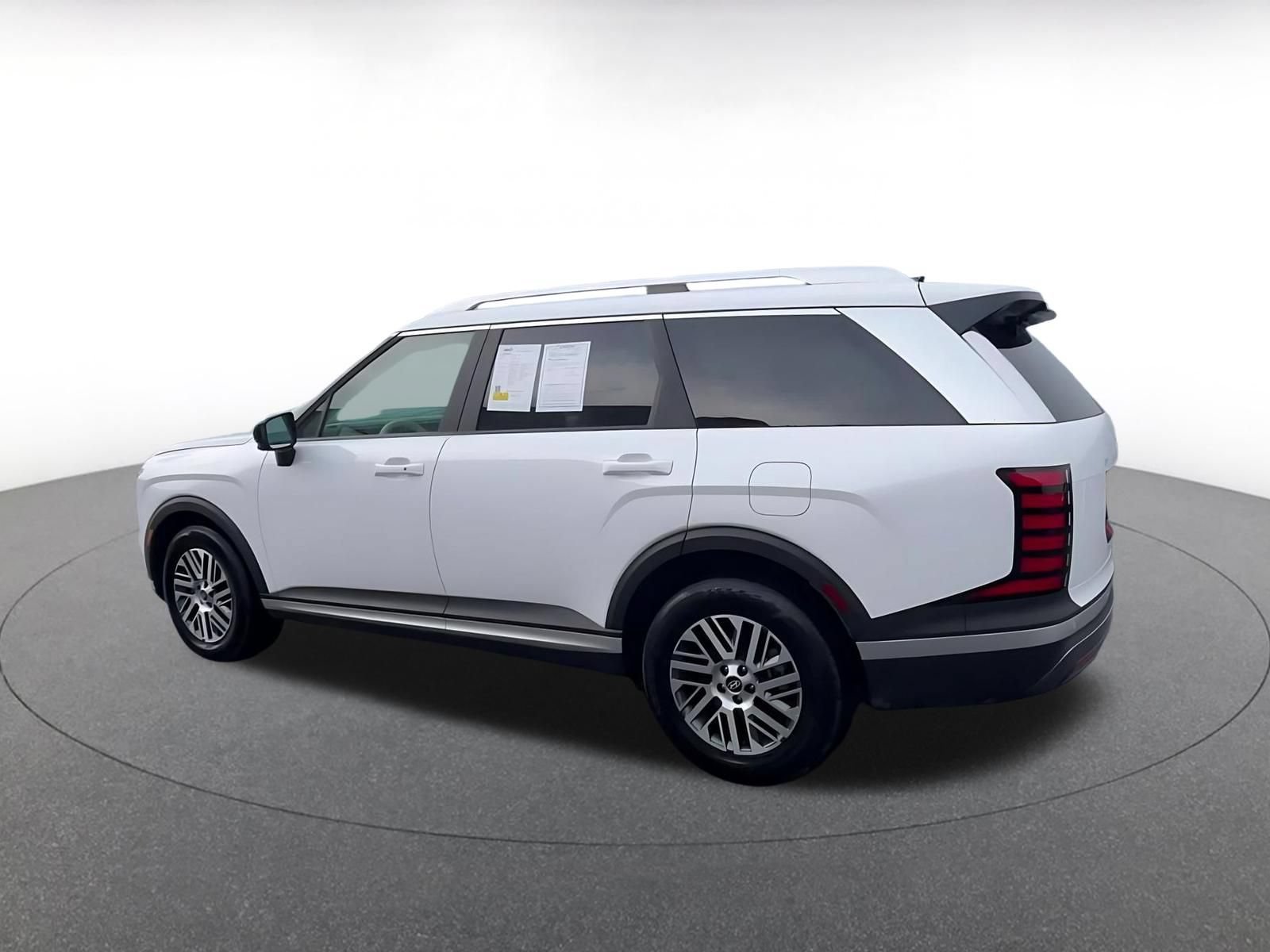 Used 2026 Hyundai Palisade SEL AWD/4WD image 8