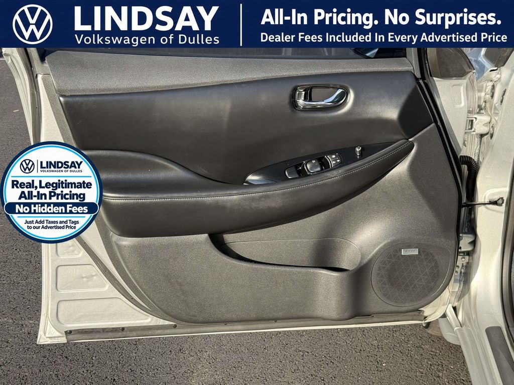 Used 2017 Nissan Leaf SL w/ Premium Package FWD image 9