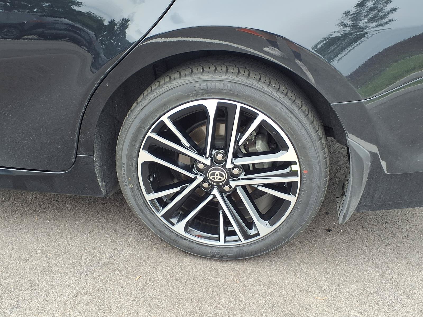 Certified 2025 Toyota Camry XLE FWD image 19
