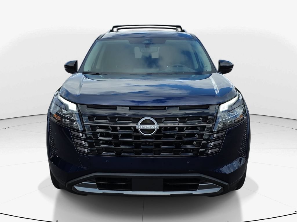 New 2026 Nissan Pathfinder Platinum FWD image 12